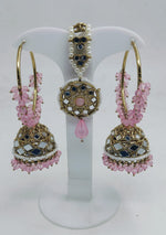FASHION PARTY WEAR EARRINGS AND MANGTIKKA IN BERLIN