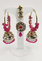 FASHION PARTY WEAR EARRINGS AND MANGTIKKA IN BERLIN