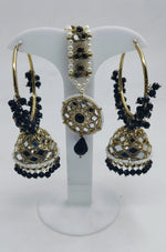 FASHION PARTY WEAR EARRINGS AND MANGTIKKA IN BERLIN