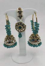 FASHION PARTY WEAR EARRINGS AND MANGTIKKA IN BERLIN