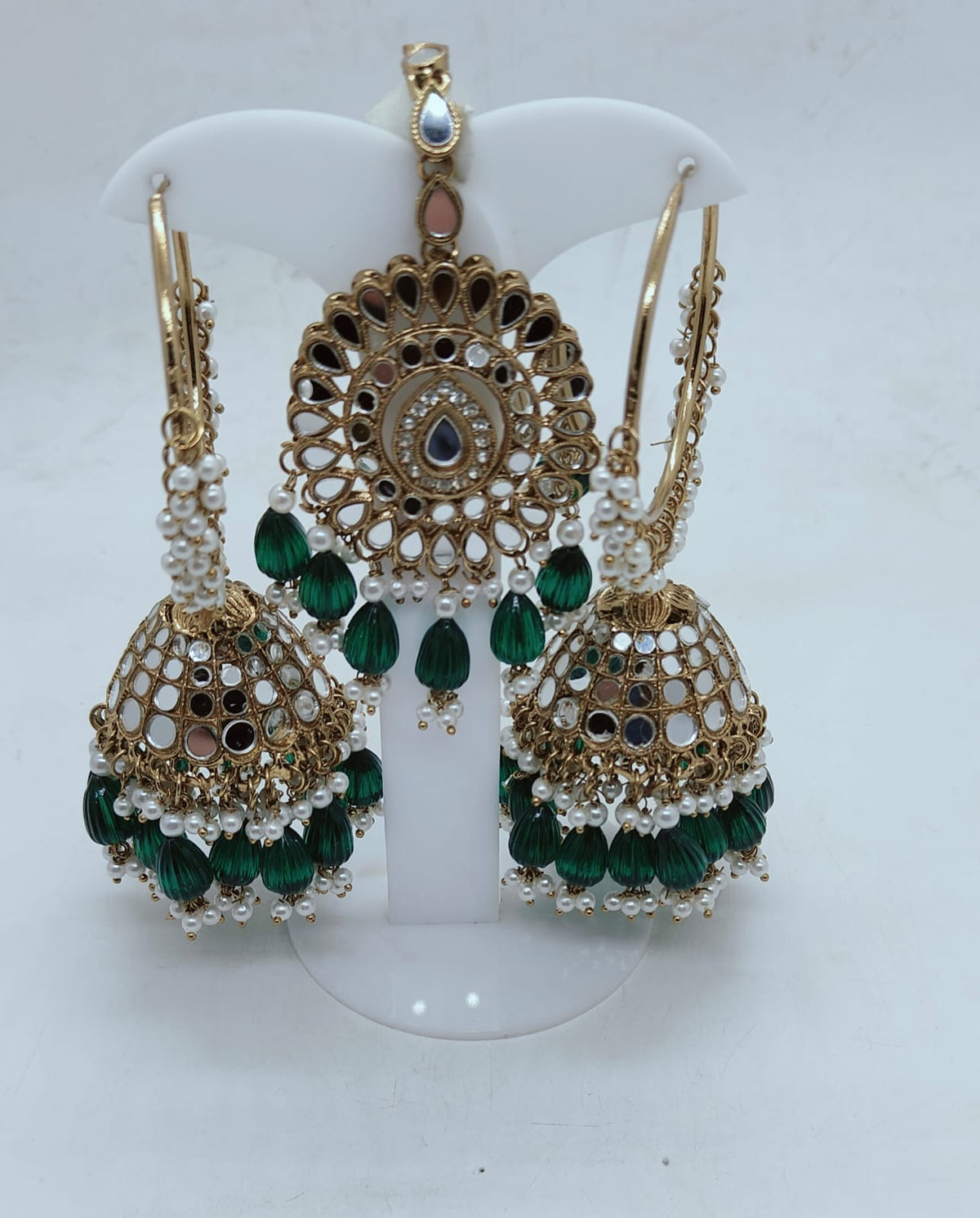FASHION PARTY WEAR EARRINGS AND MANGTIKKA IN GERMANY