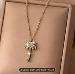 Palm Tree Pendant Necklace Gold plated chain in Berlin
