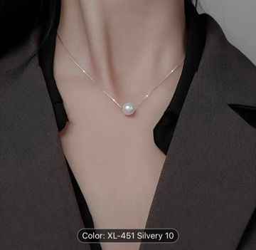 Sterling Silver & Brilliant Pearls Necklace in Germany