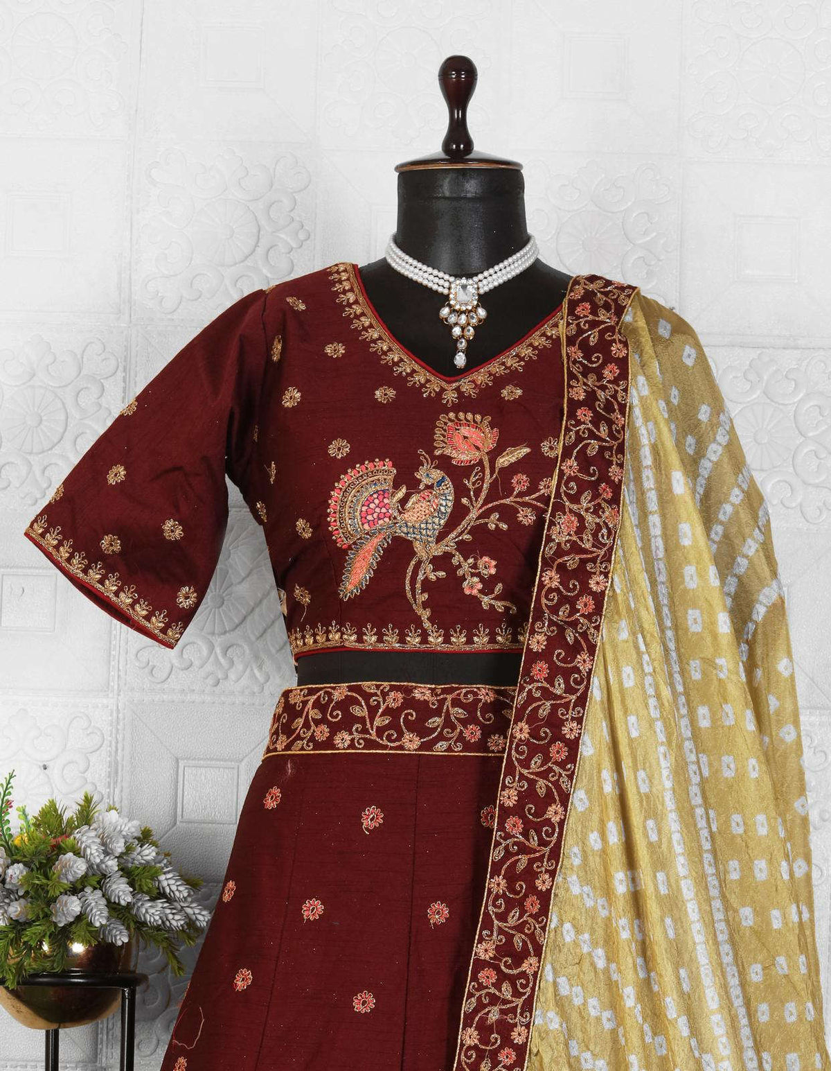 Maroon Elegance Lehenga Choli With Dupatta in Berlin Namma Markt
