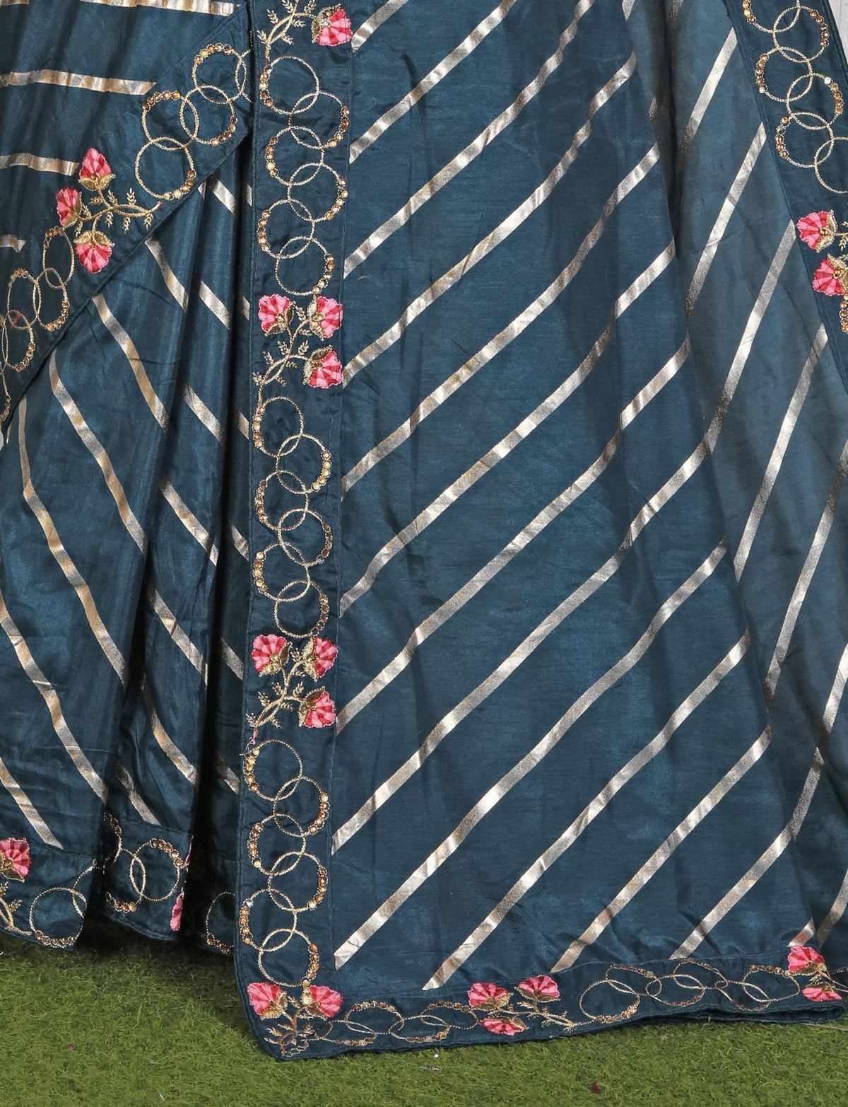 Women silk saree In Germany
