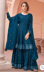 Chinnon with heavy Embroidery work Suit in Berlin