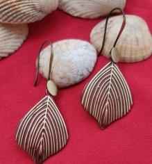 Handmade Vintage-Inspired Red Leaf Earrings in Munich