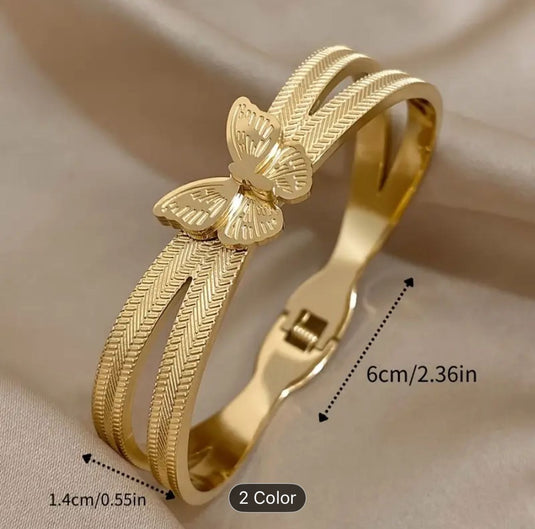 Trendy Butterfly Stainless Steel Charm Bracelet in Berlin