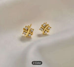 Pretty Stud Earring For Women in Berlin