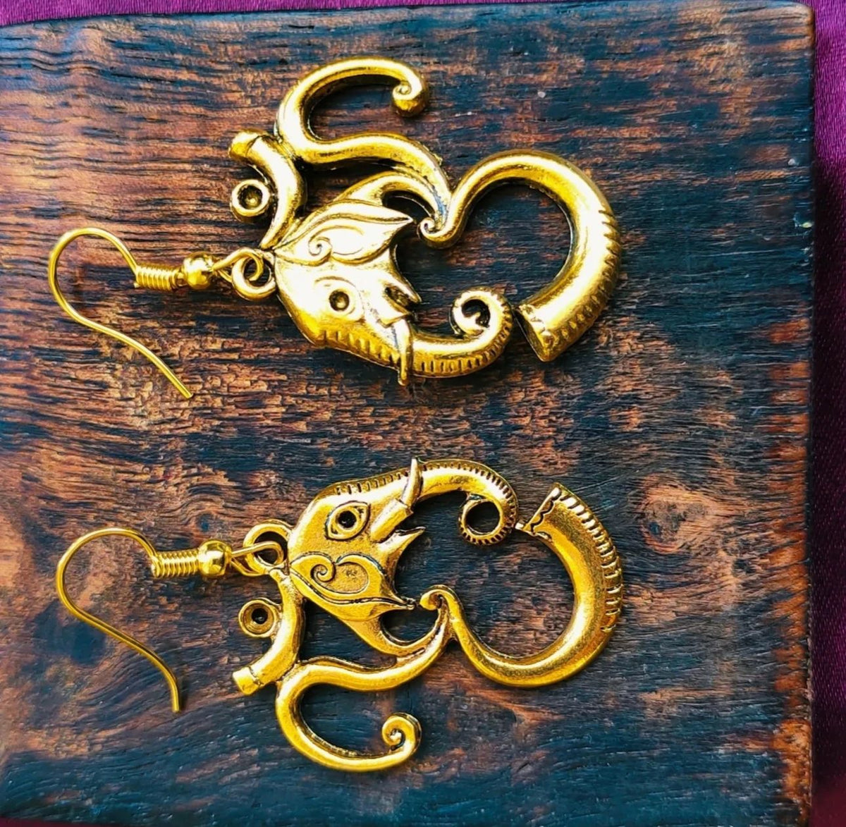 Cute Latest Design Fashion Earrings For Girls And Women in Germany