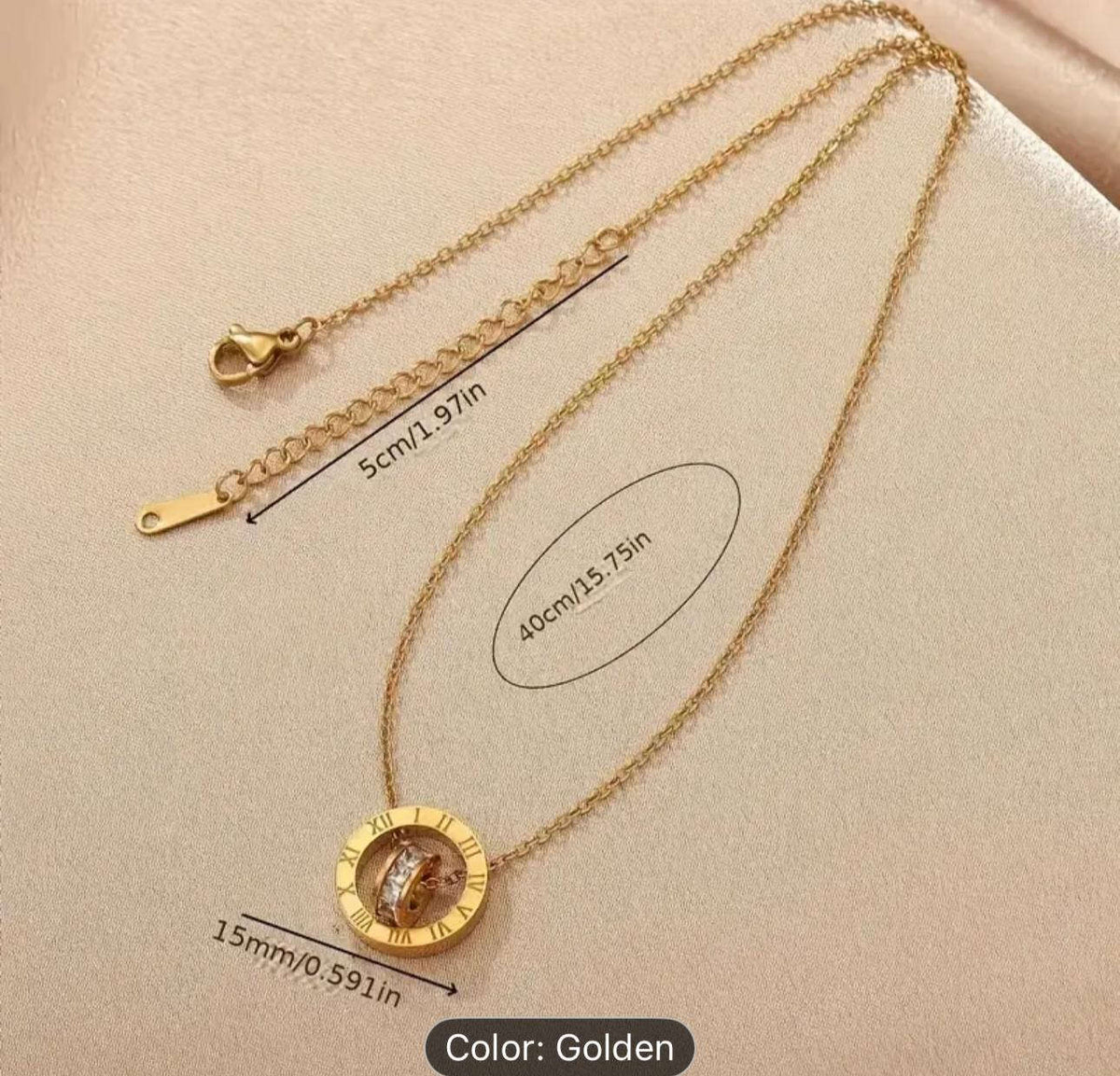 Roman Numeral Interlocking Circles Pendant Necklace in Munich Namma Markt