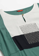 Green Solid kurta With Ecru And Black Yoke