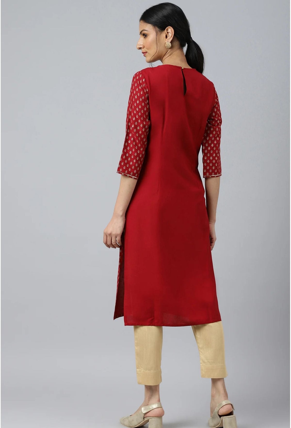 Red Printed kurta With Metallic Embroidery in Munich