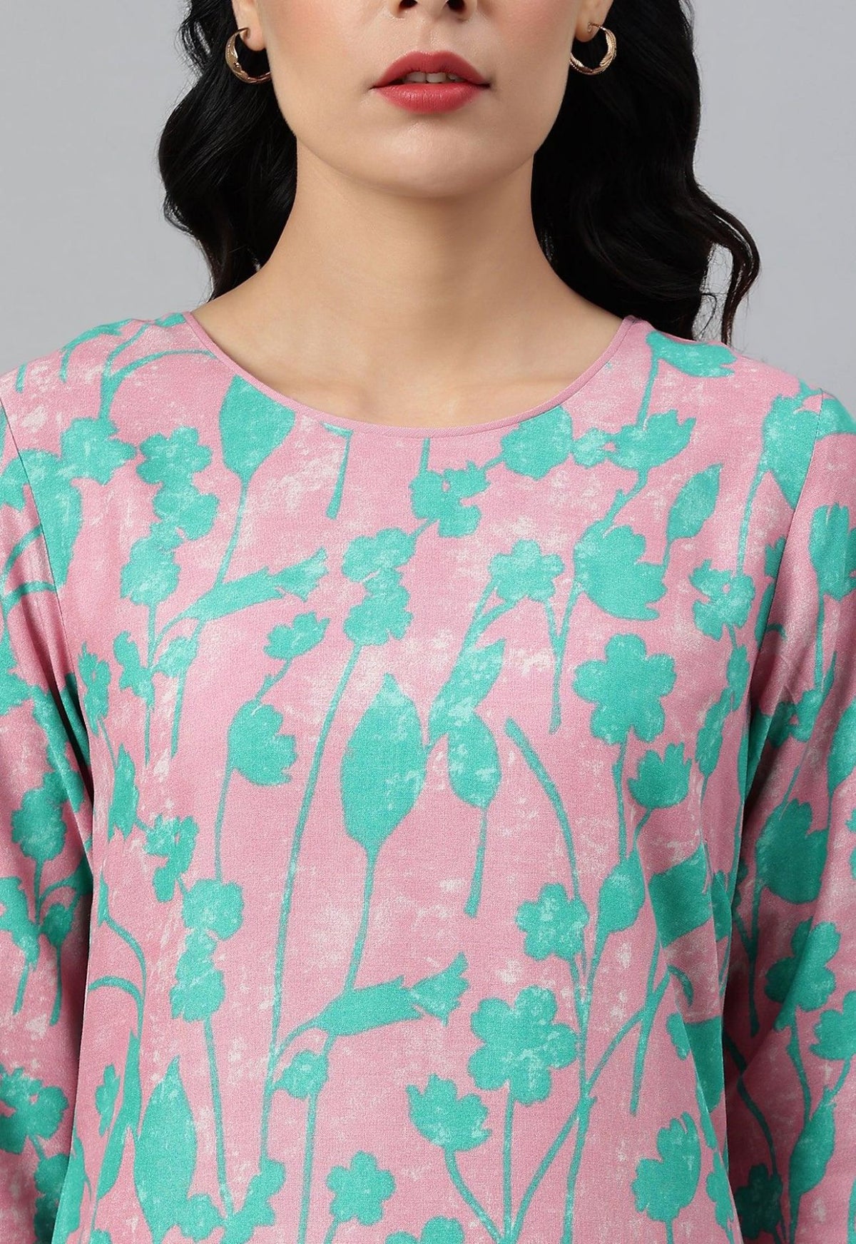 Floral Print Straight kurta in Berlin