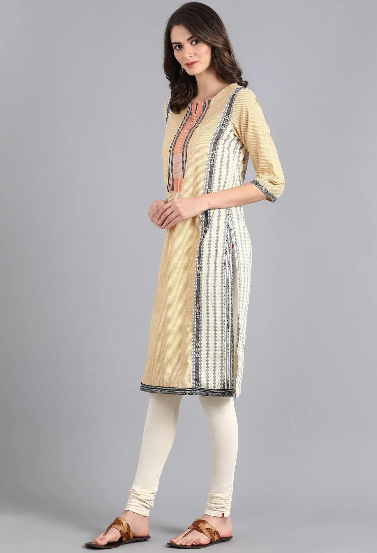 Yellow Round Neck Printed kurta in Germany