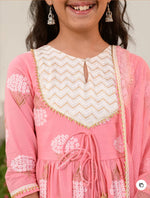 Girls Floral Printed Regular Pure Cotton Kurta with Trousers & Dupatta in Germany