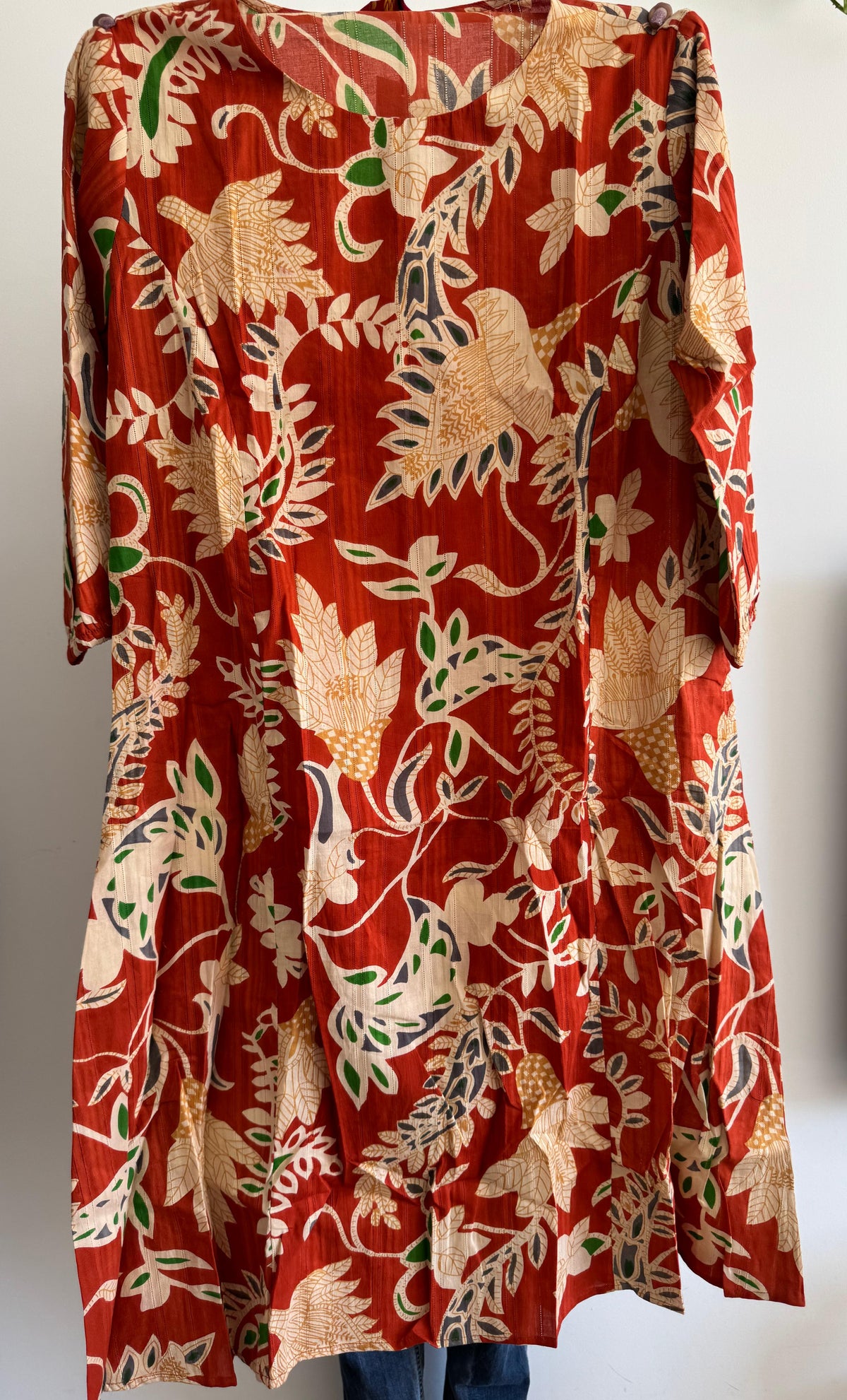 Women Floral Print Pure Cotton Straight Kurta in Berlin