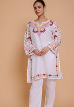 Floral Embroidered Notch Neck Cotton Straight Kurta in Munich