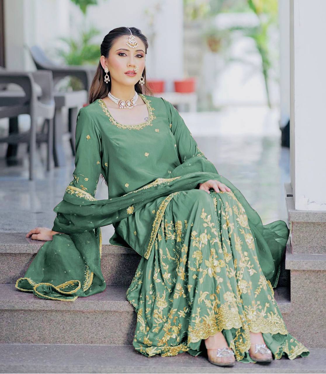 Beautiful Pure Heavy Chinnon Silk Suit in Berlin