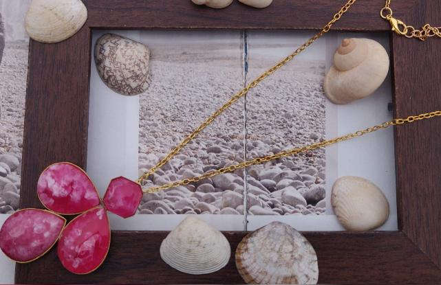 Premium Quality Handmade Brass Resin Stone Long Chain Necklace for Women and Girls in Berlin Namma Markt