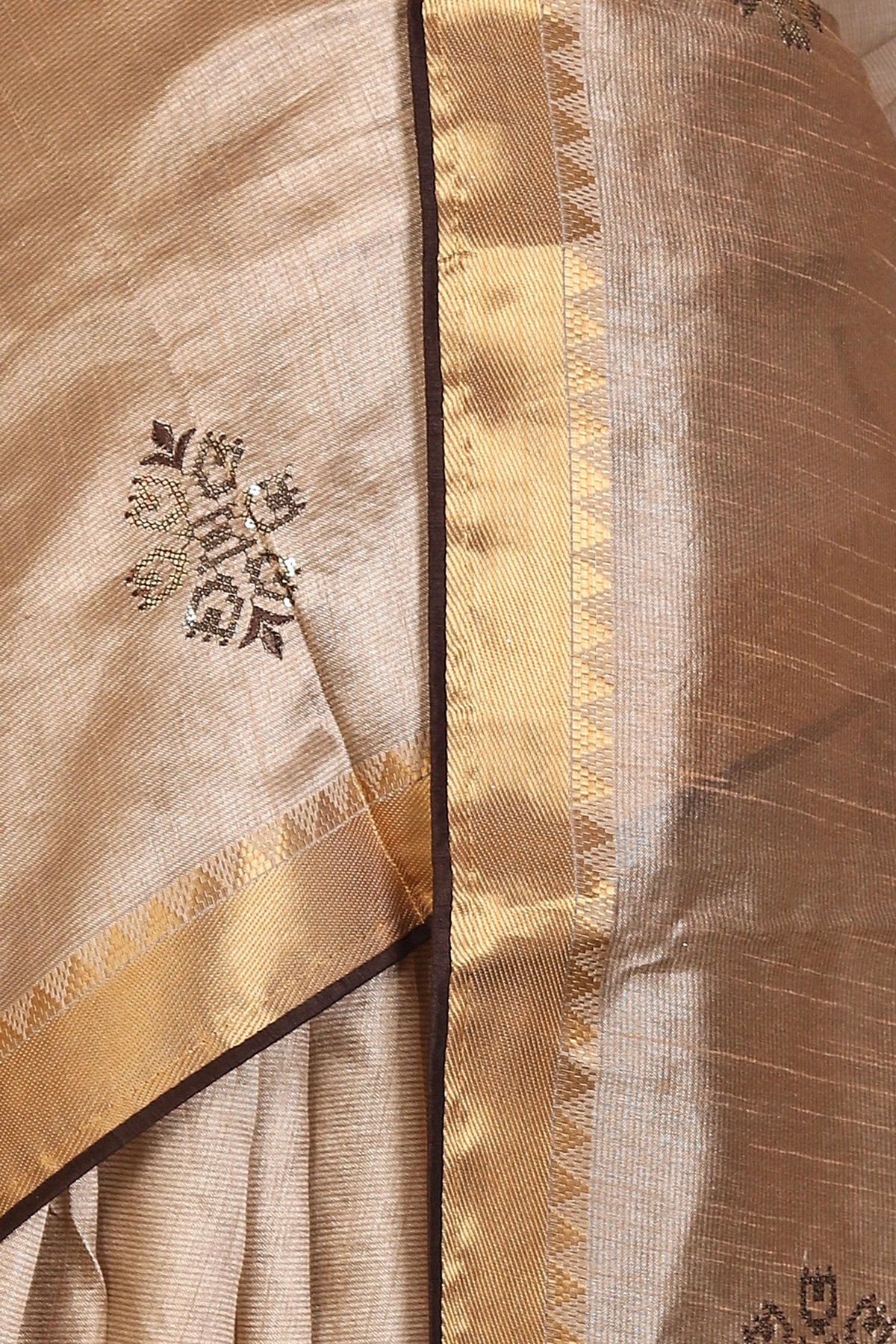 Women Silk Blend Saree in Germany Namma Markt