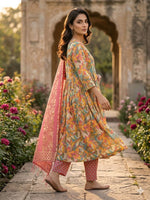 Multicolour suit and bottom Kurta Bottom Dupatta Set in Berlin