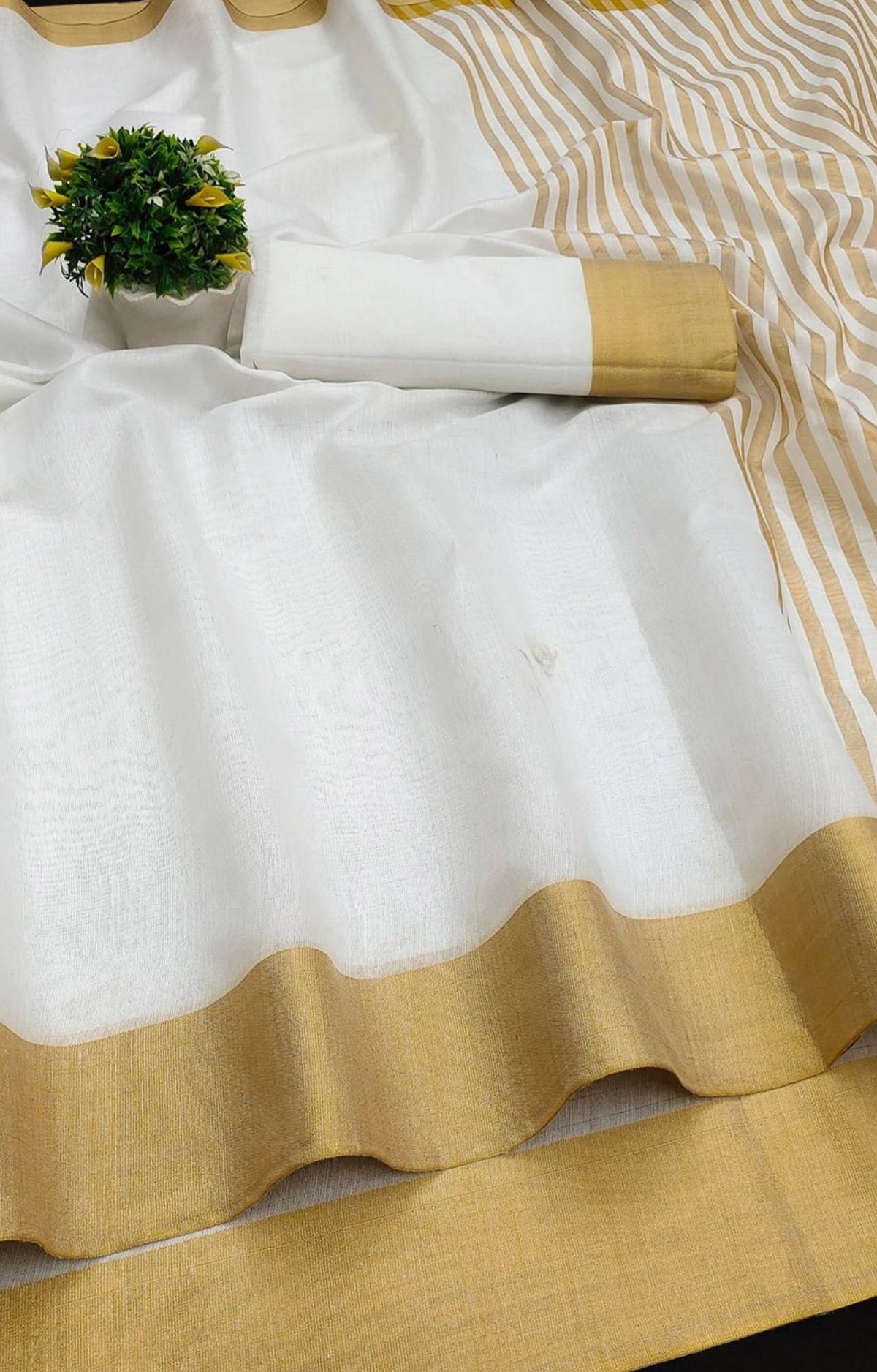 Zari Silk Cotton Designer Kasavu Saree in Berlin