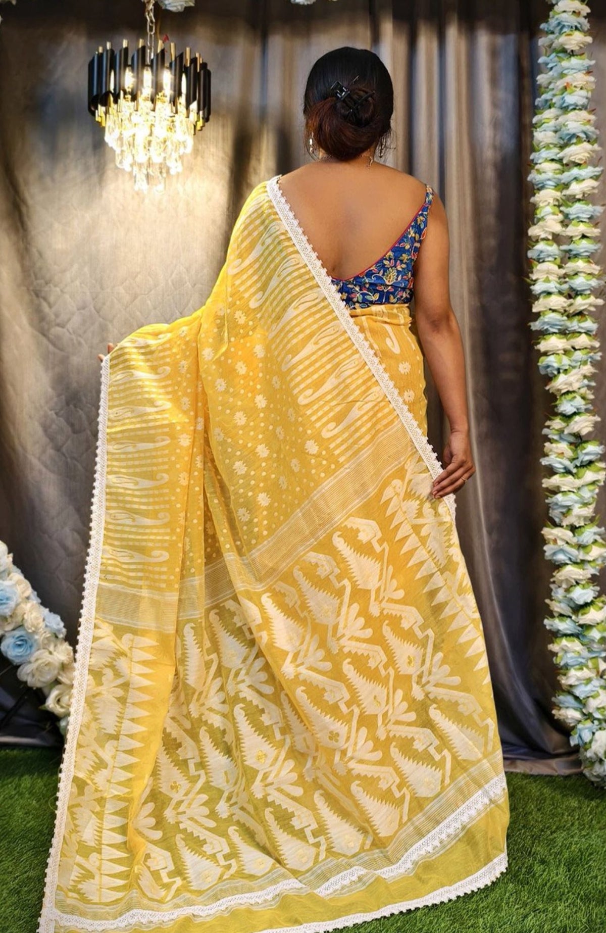 Ethnic Motifs Handloom Jamdani Saree in Germany