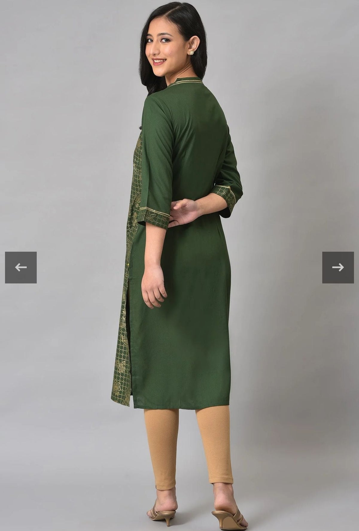 Green Button Down Ethnic Liva kurta in Berlin