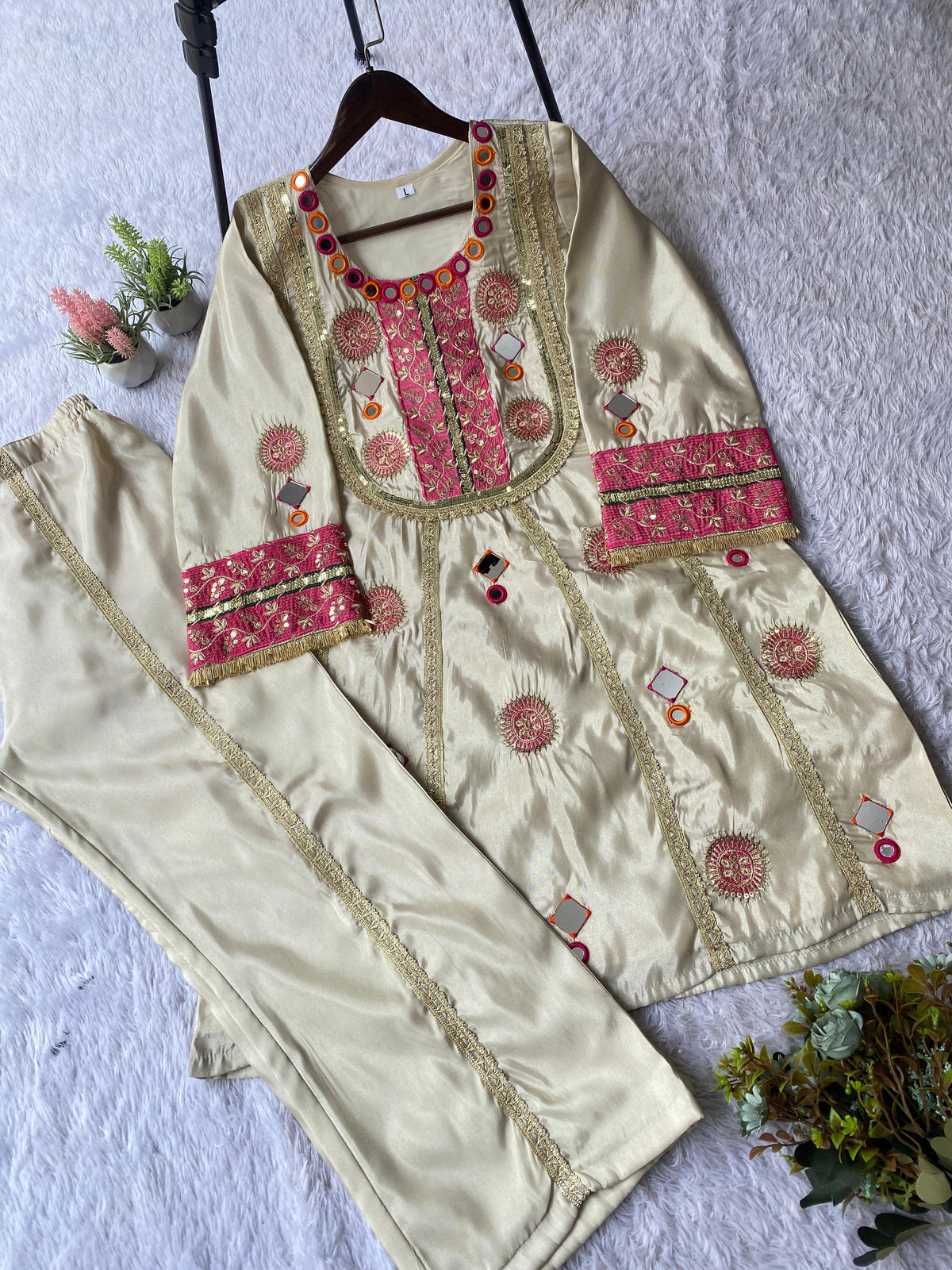 TRENDY CO-ORD SET MIRROR AND SEQUENCE EMBROIDERY WORK IN GERMANY
