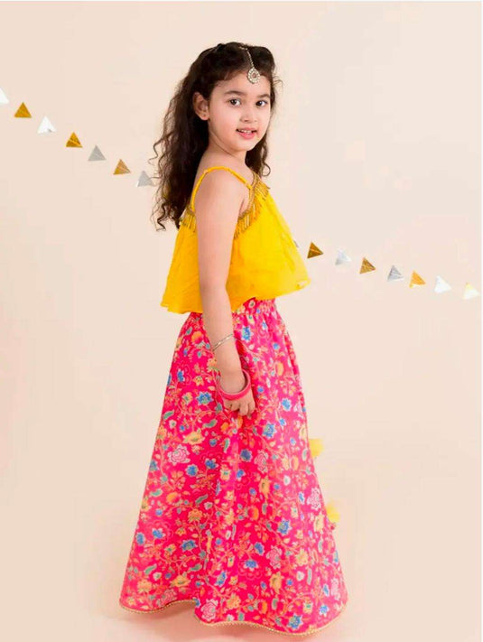 Girls Lehenga Choli in Berlin