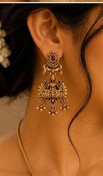Antique Gold Lakshmi Temple Pendant Necklace in Germany