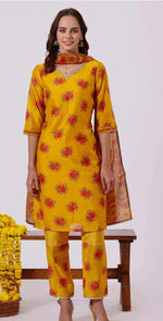 Women Polyester Kurta Pant Dupatta Set in Germany Namma Markt