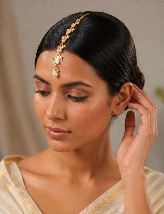 Gold-Plated Pearl Maang Tikka in Germany