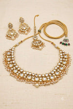 Traditional Kundan choker necklace set in Berlin