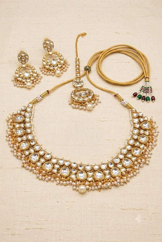 Traditional Kundan choker necklace set in Berlin