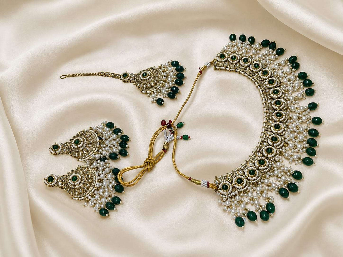 Traditional Indian Kundan Choker Bridal Jewellery Set in Berlin Namma Markt