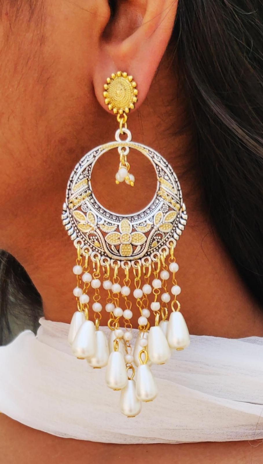 Gold plated Long Earring in Berlin