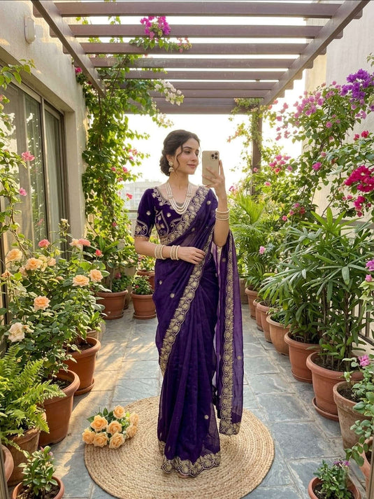 Purple Beautiful saree in Germany Namma Markt