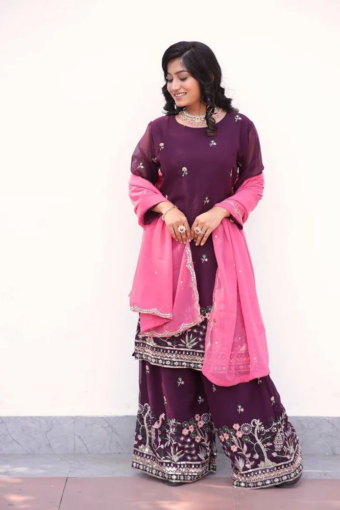 Silk Kurta Set For Women in Germany