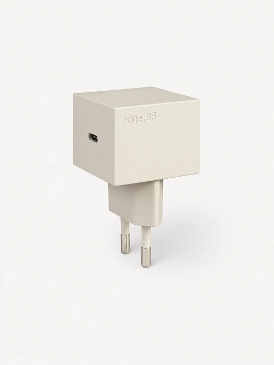 edge.35W USB-C-Ladegerät. Farbe: Dune