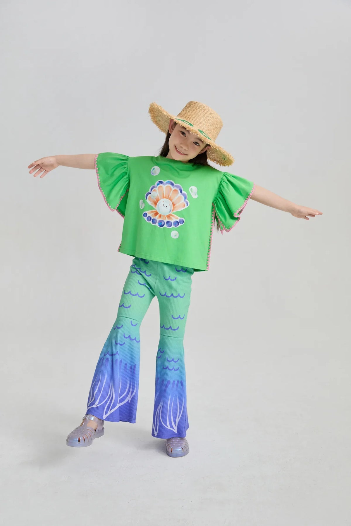 Pearl Cat Shell Adventure Tee