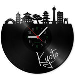 Wanduhr aus Vinyl Skyline Kyoto
