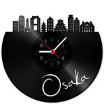 Wanduhr aus Vinyl Skyline Osaka