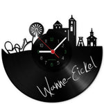 Wanduhr aus Vinyl Skyline Warnemünde