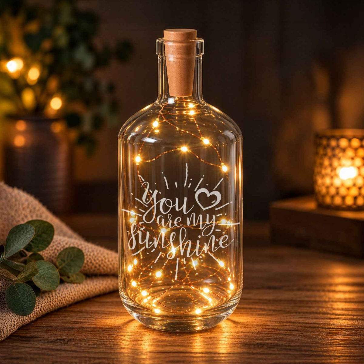 Flaschenlicht mit LED-Lichterkette und Gravur "You are my sunshine"
