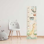 Messlatte mit Namen für Kinder im Giraffe Design Namma Markt
