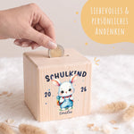 Spardose aus Holz - Schulkind