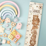 Messlatte mit Namen für Kinder im Bären Design