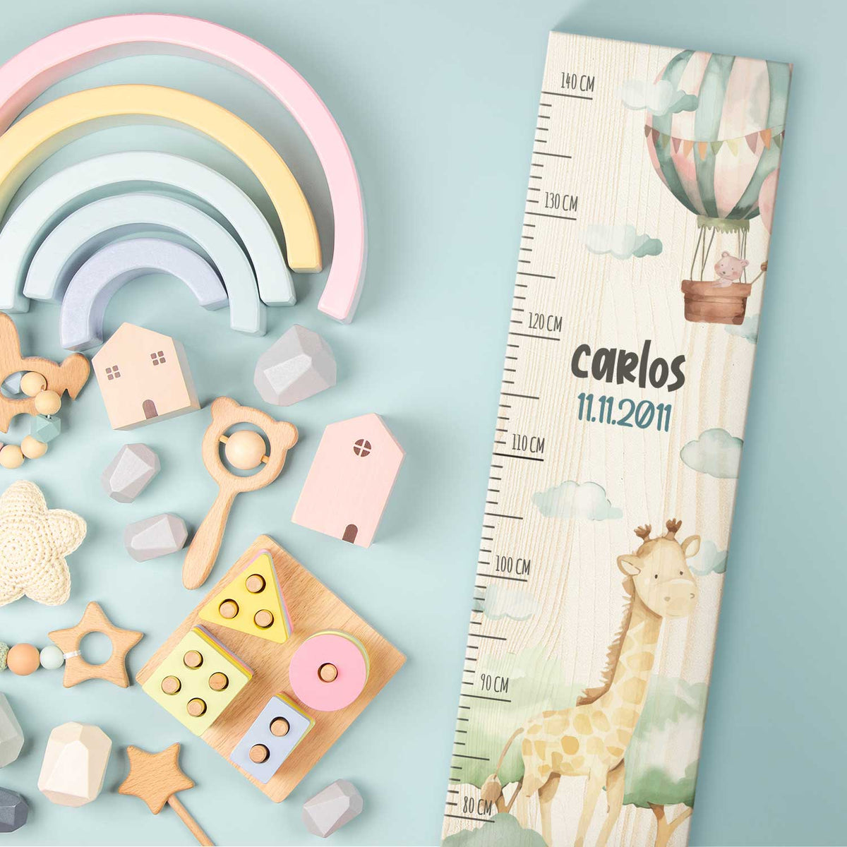 Messlatte mit Namen für Kinder im Giraffe Design Namma Markt